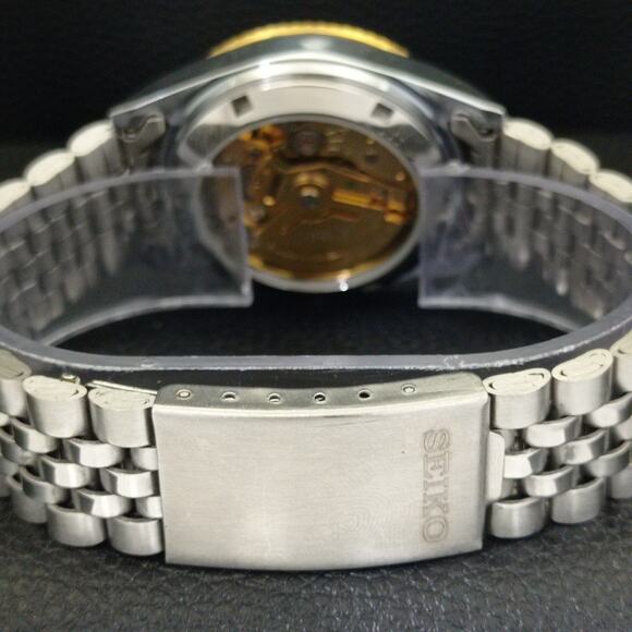 Vintage 1971 Seiko Automatic Mens Silver Watch W/daydate & Glass Back - Picture 2 of 10